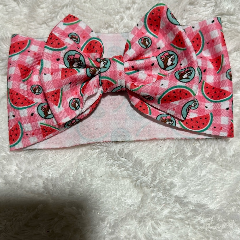 Buc-ee’s bow